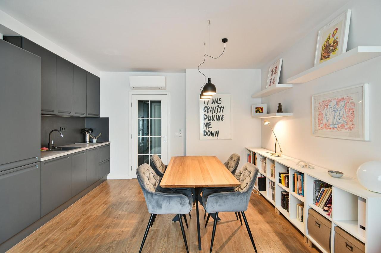 Cosy Stylish Central 1Br & Wi-Fi Варна Экстерьер фото